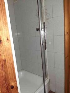 big_appartement_valkenburg_p3-08_douche